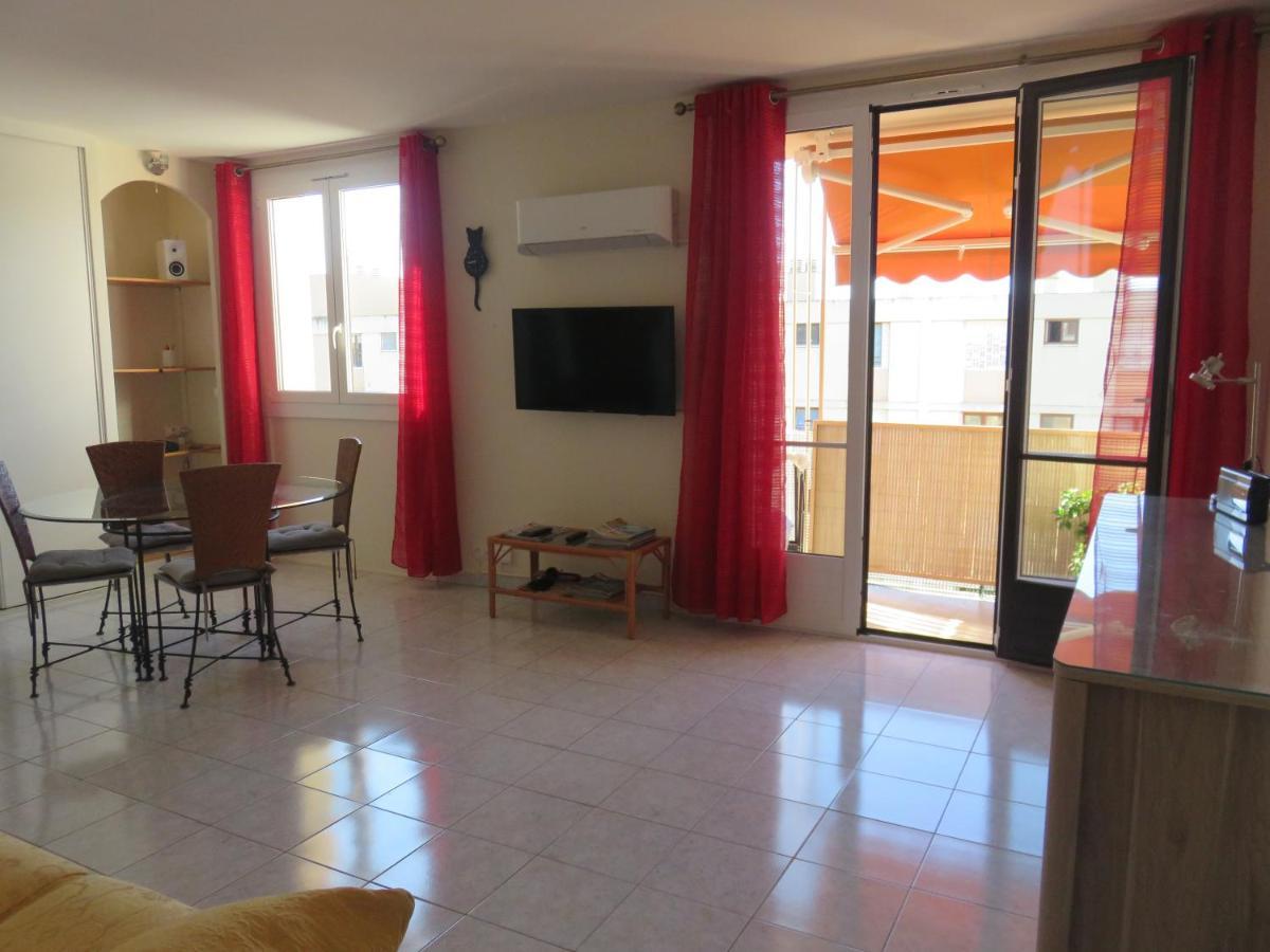 Apartment Nord 2 Pieces Calmes,wifi,clim,balcon,parking